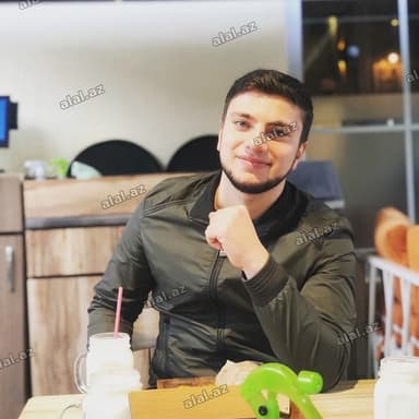 Mühafizəçi, Kişi, 24 yaş, 1 ildən az təcrübə