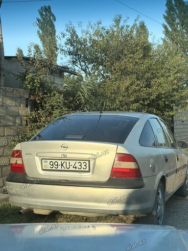 Opel Vectra: 1.8 l | 1998 il Hetçbek