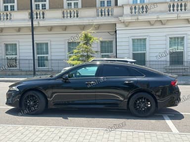 Kia K5: 2 l | 2023 il Sedan