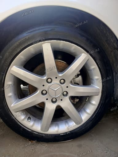 Təkərlər və diski satılır barter var 16 lıq diski ilə Mercedes-Benz