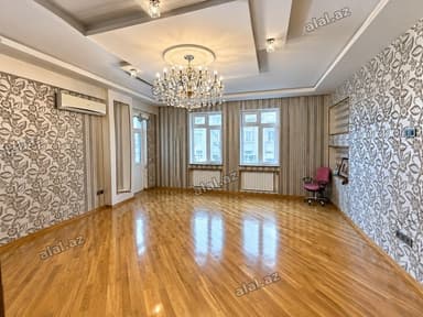 Bakıxanov qəs., 3 otaqlı, Yeni tikili, 157 kv. m
