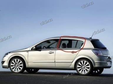 Sağ arxa, Opel Astra H
