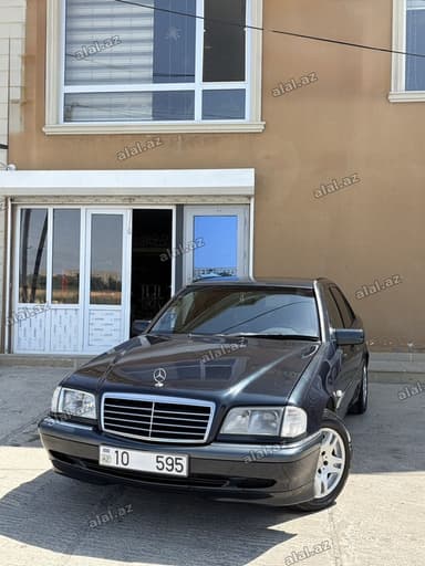 Mercedes-Benz C-Class: 2 l | 1999 il Sedan
