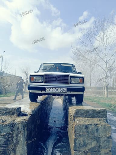 VAZ (LADA) 2107: 1.6 l | 2004 il 100094 km Sedan