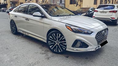 Hyundai Sonata: 2 l | 2019 il Sedan