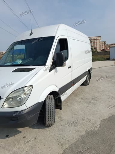 Mercedes-Benz Sprinter ağ. Yuk dasima. mebel dadima. meyvə terevez