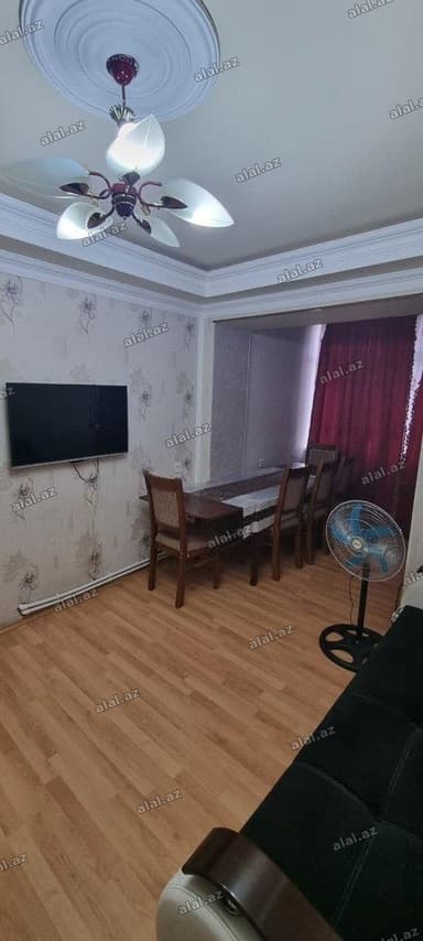 Bakı, 8-ci mikrorayon, 3 otaqlı, Köhnə tikili, 58 kv. m
