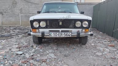 Model: Lada (VAZ) 2106, ağ rəng Kuzov: sedan, xrom bamperlər, dördgöz