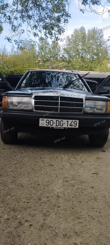 Mercedes-Benz 190 (W201): 1.8 l | 1993 il Sedan