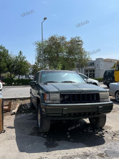 Jeep Grand Cherokee – SUV - Korpus: qara rəngli, 5 qapılı kuzov, dam