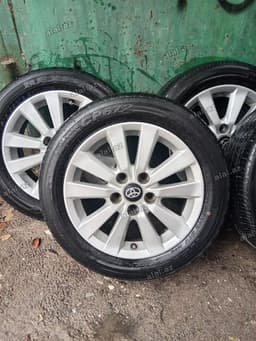 Toyota corolla diskleri,hec bir problemi yoxdur,diskler 16