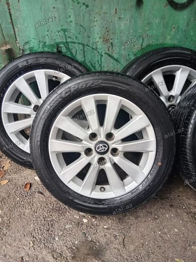 Toyota corolla diskleri,hec bir problemi yoxdur,diskler 16