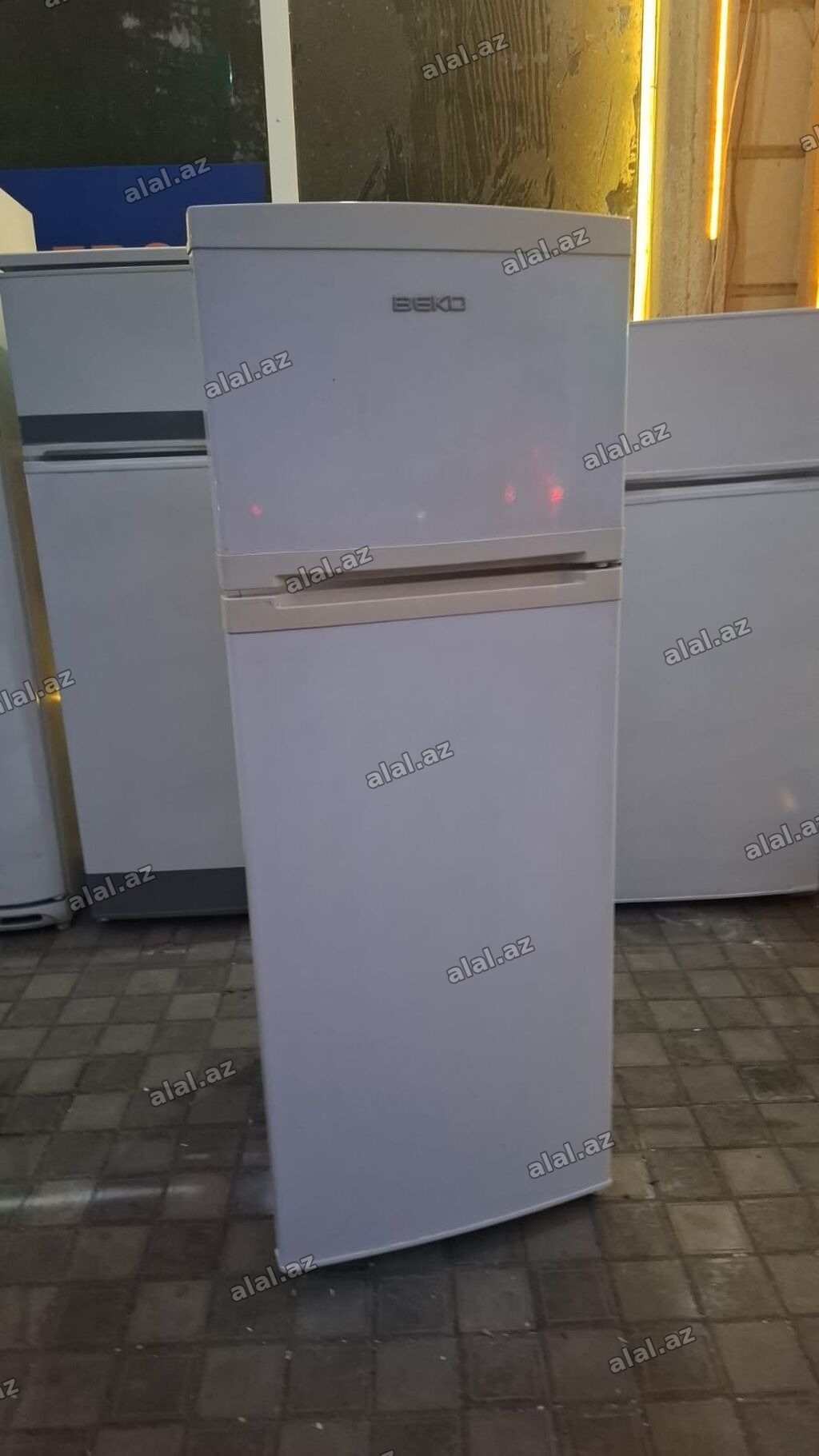 Beko soyuducu defrost ağ 240m.2 ay yazılı zəhmət verilir.çatdırılma