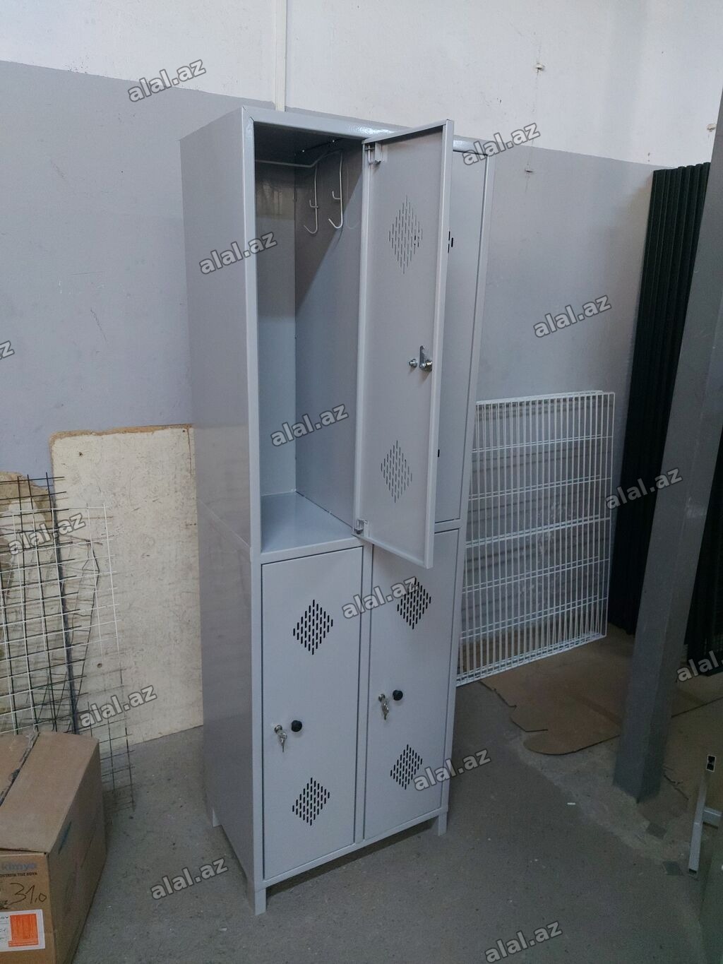 Qapalı dolab vitrini, Yeni, Ünvandan götürmə, Ödənişli çatdırılma