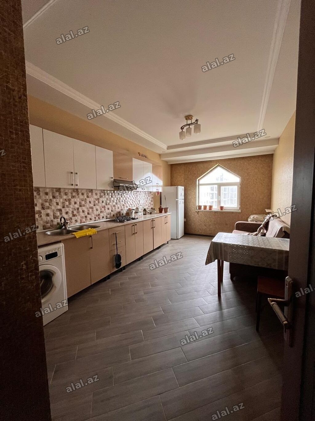 2 otaqlı, Yeni tikili, 82 kv. m