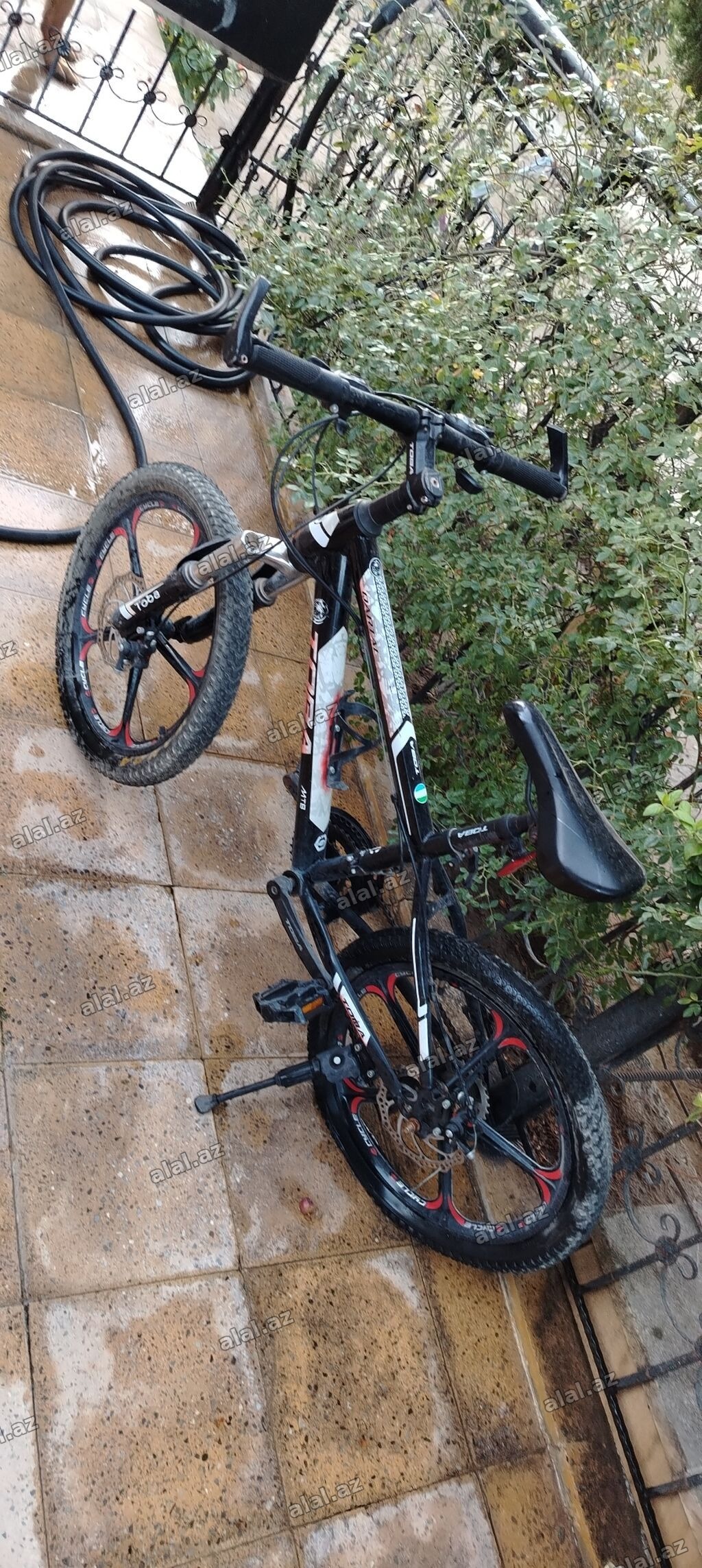 Uşaq velosipedi – 20" (təxminən) təkərlər, qatlanan gövdə