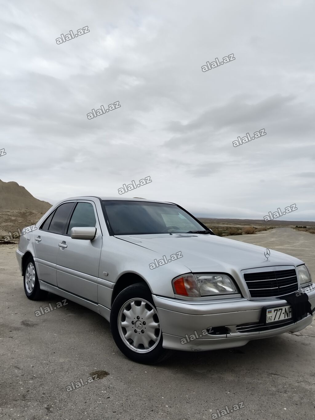 Mercedes-Benz C-Class: 2.2 l | 1998 il Sedan
