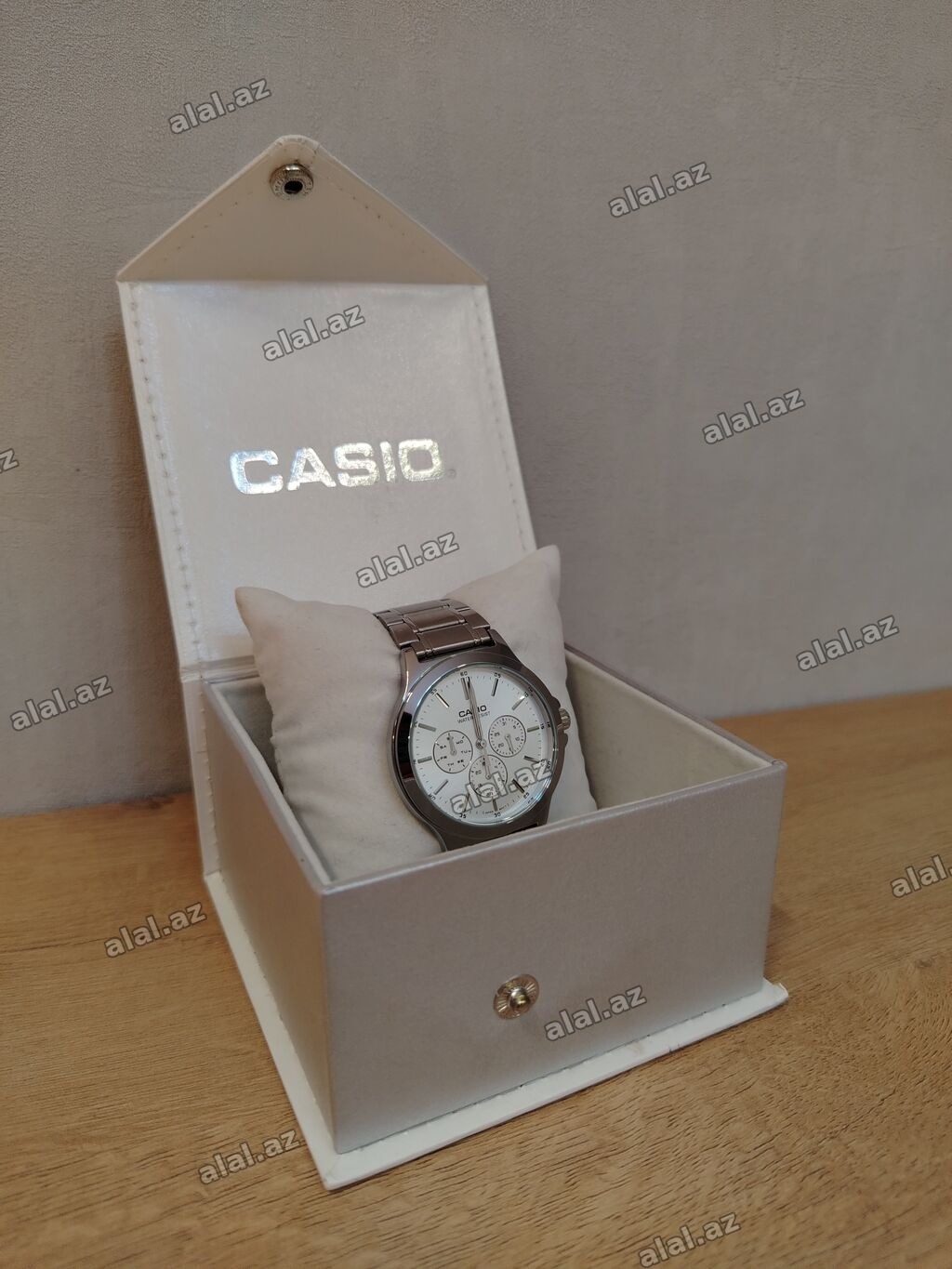 Yeni, Qol saatı, Casio, rəng - Gümüşü
