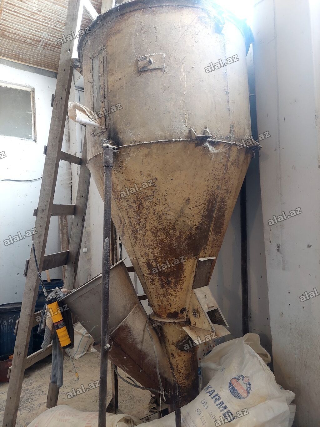 Sənaye tipli qarışdırıcı bunker (şnekli/vertikal mikser) - Təyinat