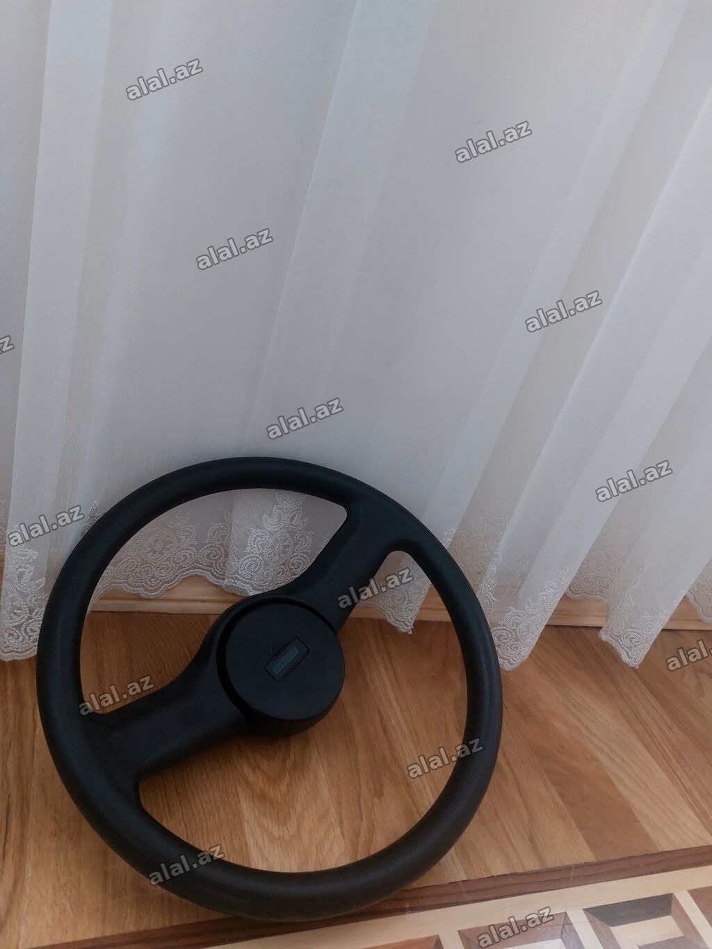 Avtomobil sükan çarxı