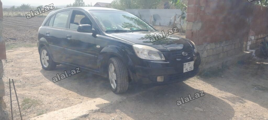 Kia Rio: 1.5 l | 2006 il Hetçbek