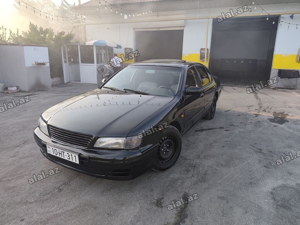 Nissan Maxima: 3 l | 1998 il Sedan