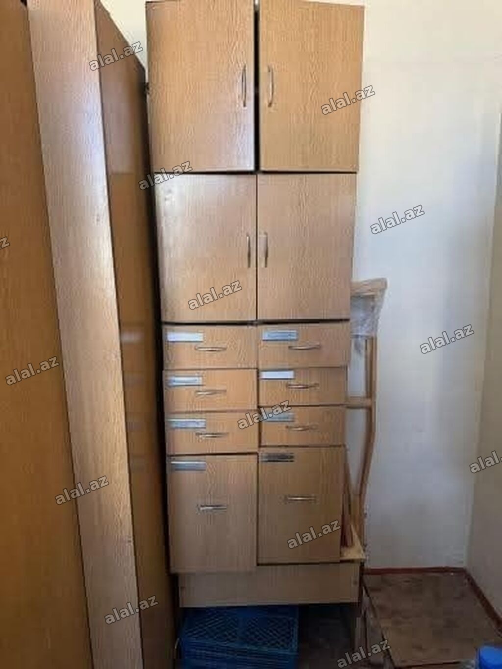 Skaflar cox sayda coxlu siyirməli coxlu siyirməli stolar aptekdə
