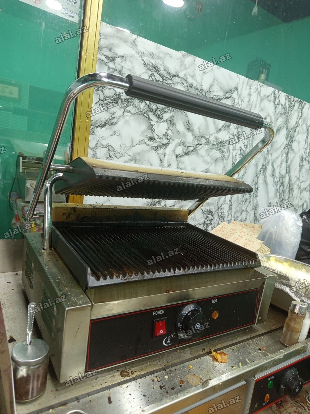 Fast-food avadanlıqları paketi Tərkib: - Elektrikli kontakt qril (iki