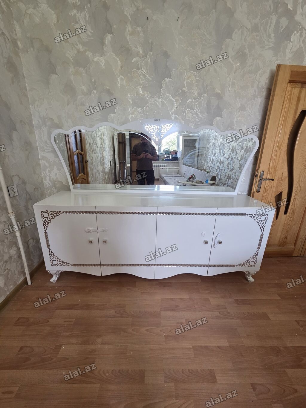 Merinos yemək otağı mebel dəsti - Rəng: ağ, zərif gümüşü