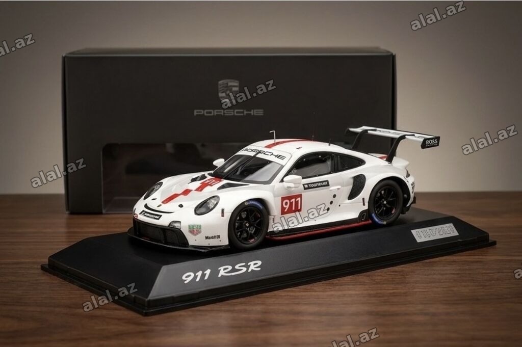 Porsche 911(992) RSR WEC 2019 “Spark” 1:43 model. Limited edition 2020