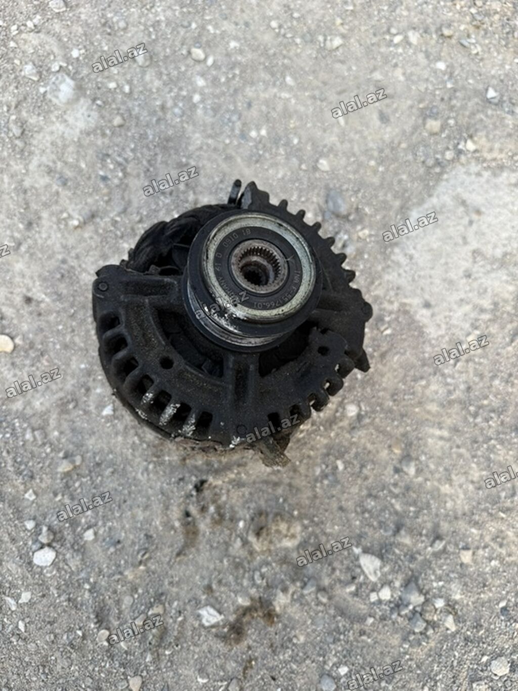 Avtomobil generatoru (alternator) - Tip: Kəmərli kasnaklı 12V