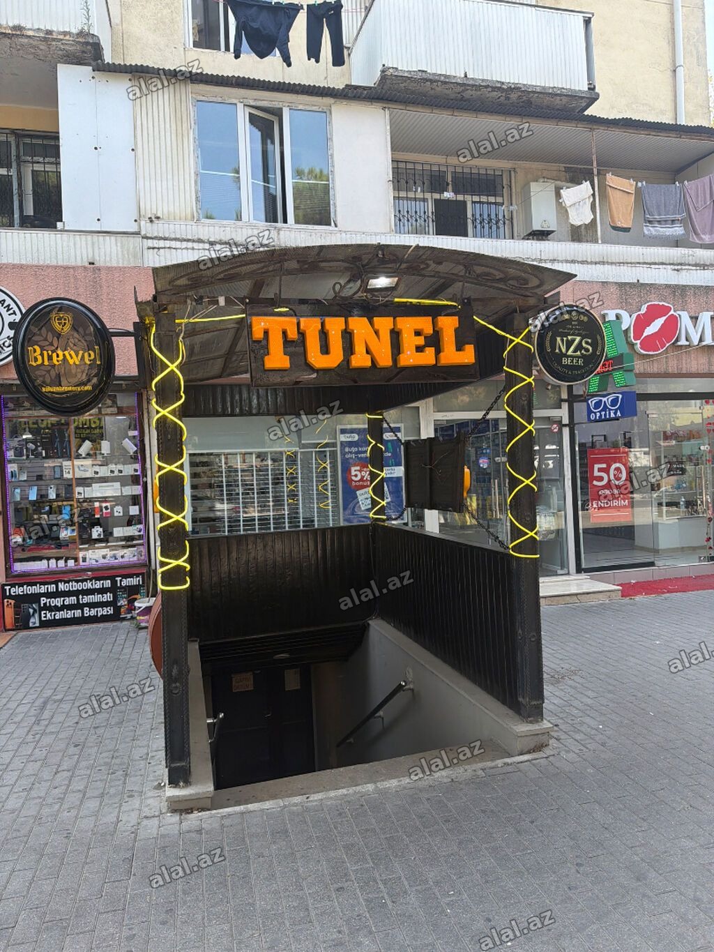 Ofisiant tələb olunur, Restoran, Gündəlik ödəniş, İstənilən yaş, Təcrübəsiz