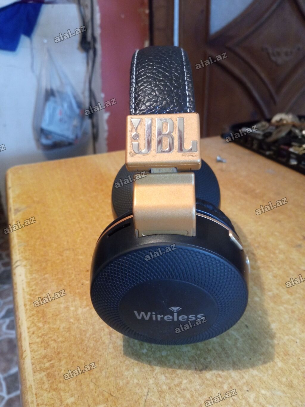 JBL üslublu simsiz qulaqlıq - Over-ear dizayn, rahat süni dəri