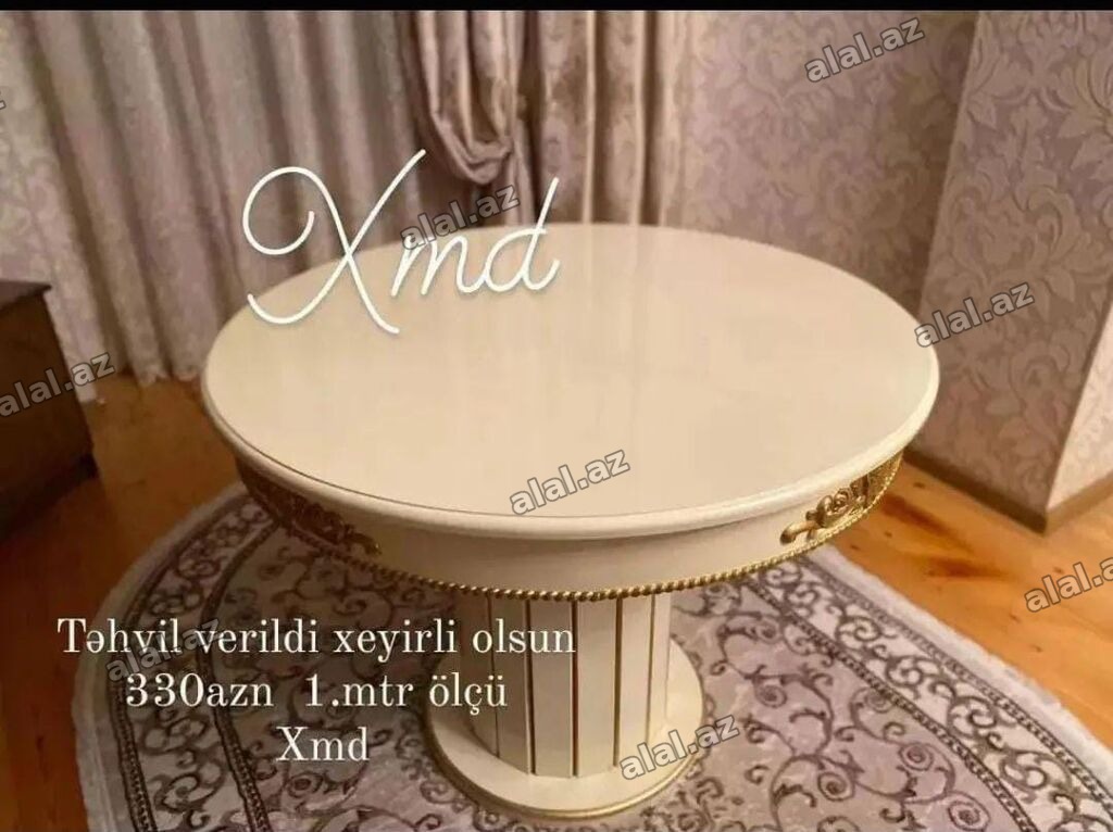 - Dairəvi yemək/çay masası - Rəng: krem-şampan tonlarında, qızılı