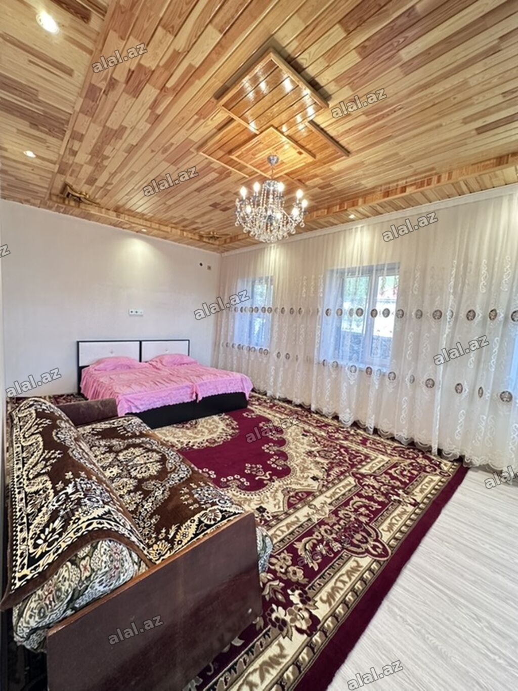 85 kv. m, 3 otaqlı, İşıq, Su, Kanalizasiya