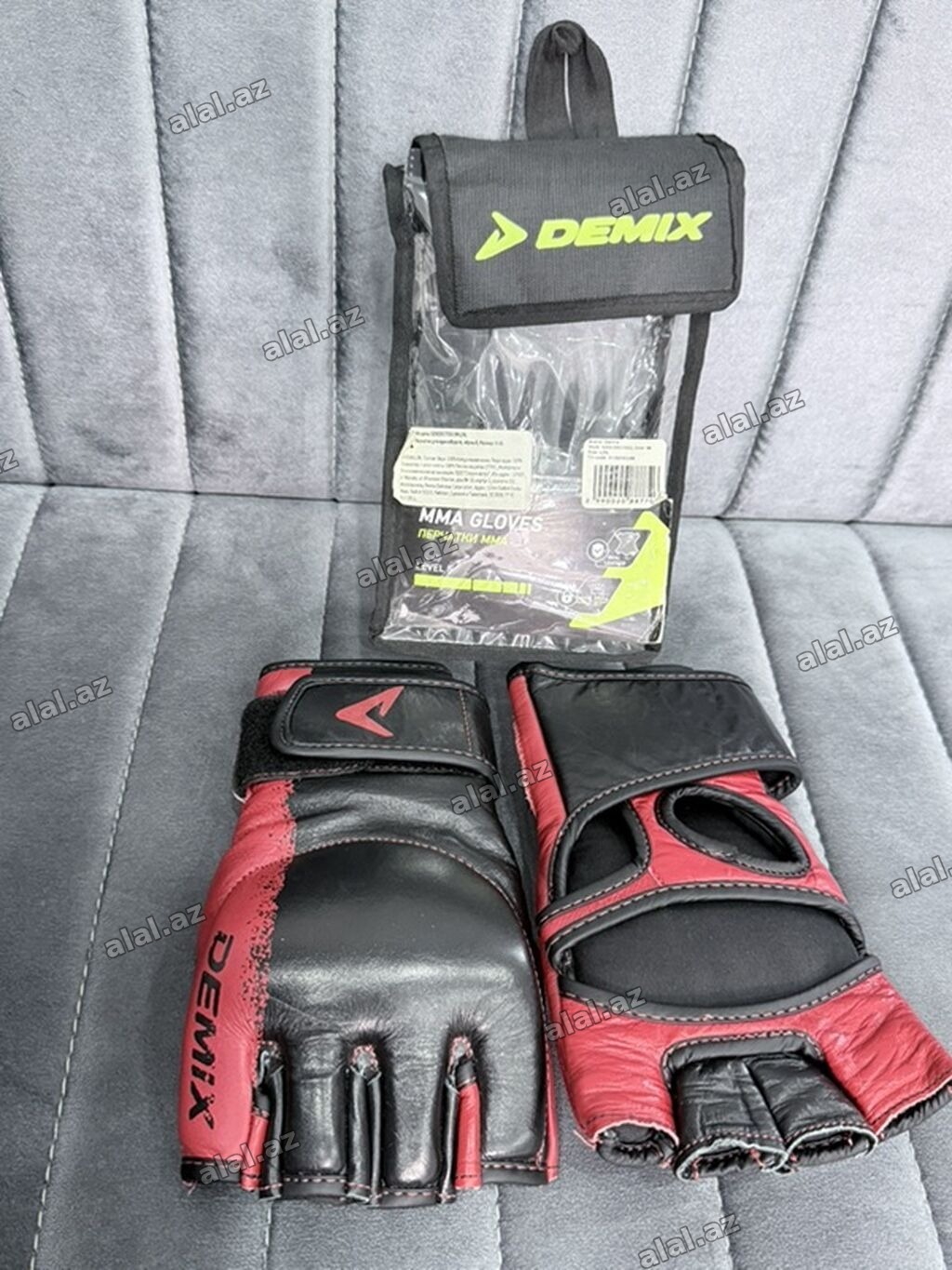 Demix MMA əlcəkləri - Model: Demix MMA Gloves (orijinal qablaşdırması