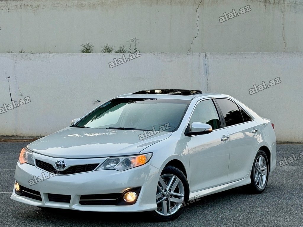 Toyota Camry 2014