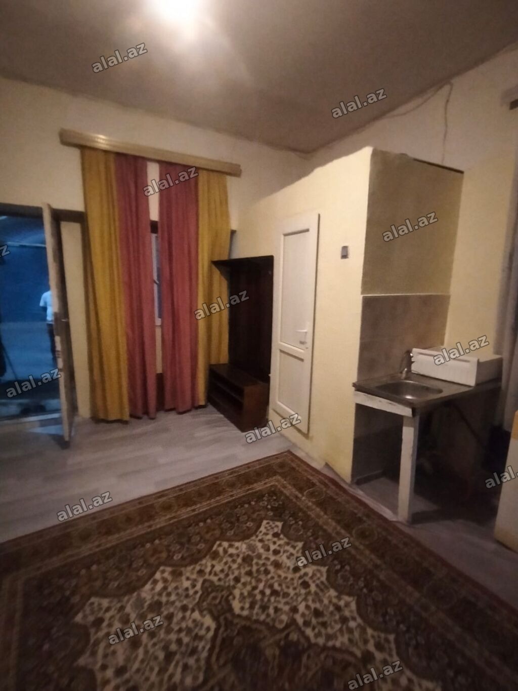60 kv. m, 2 otaqlı, Kombi, Qaz, İşıq