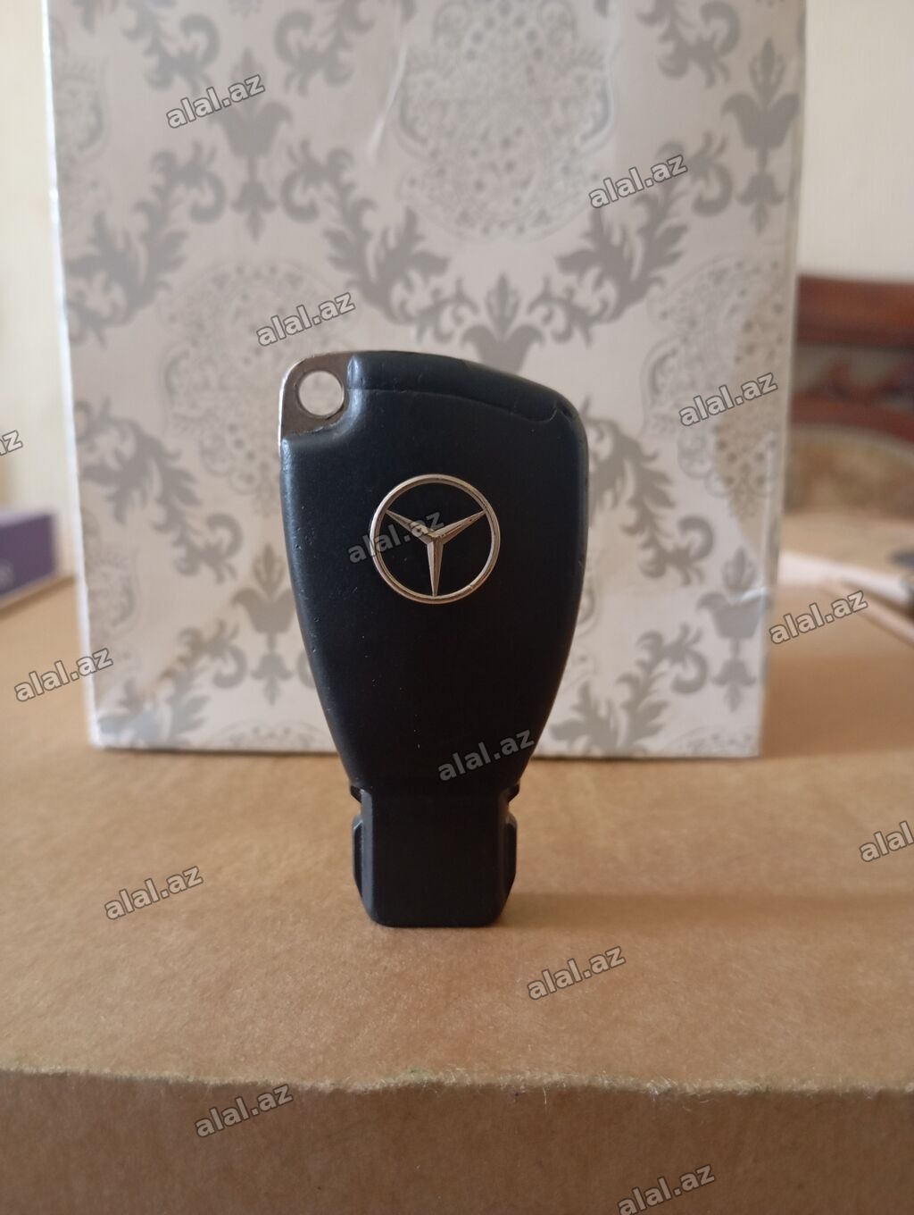 Mercedes-Benz uzaqdan idarə olunan avtomobil açarı (3 düyməli) -