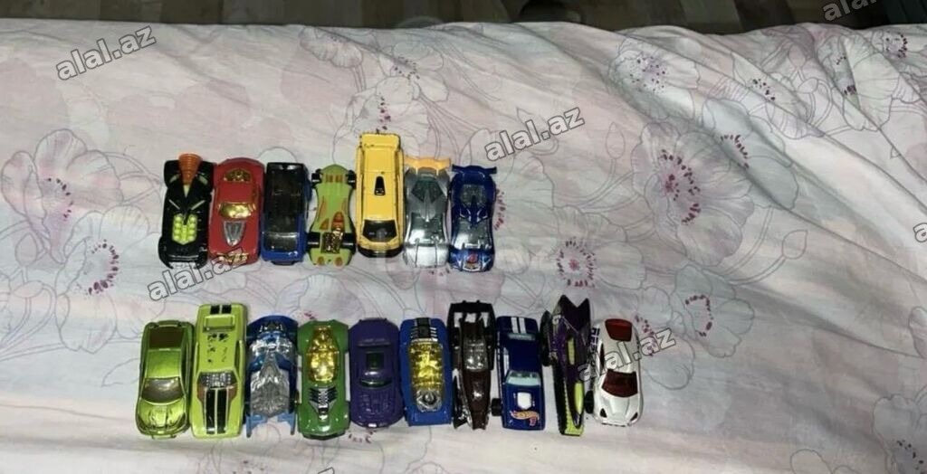 17 ədəd maşın