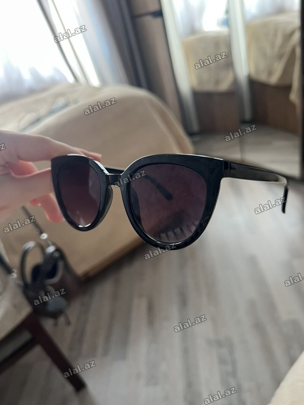 Qadın gün eynəyi – qara cat-eye dizayn NewYorker - Çərçivə: parlaq