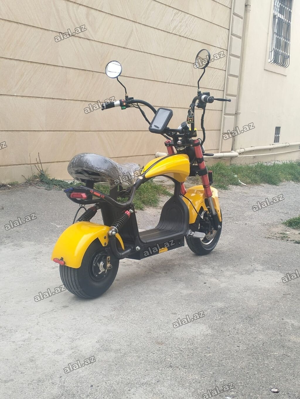 Elektrik skuter – şəhərdaxili rahat və səssiz hərəkət üçün