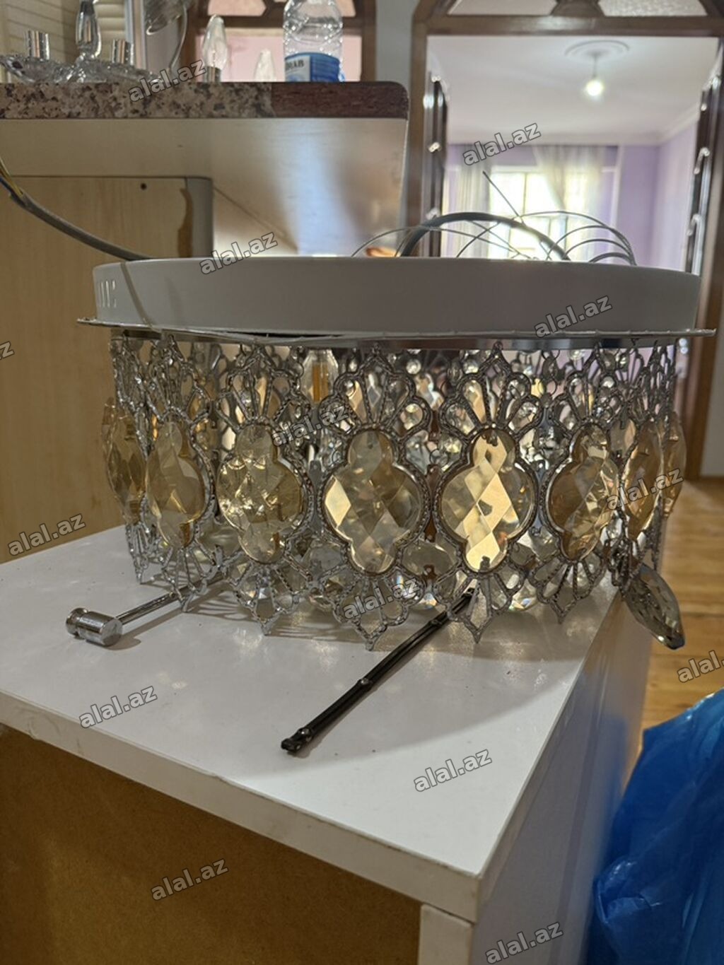 Çılçıraq, Metal