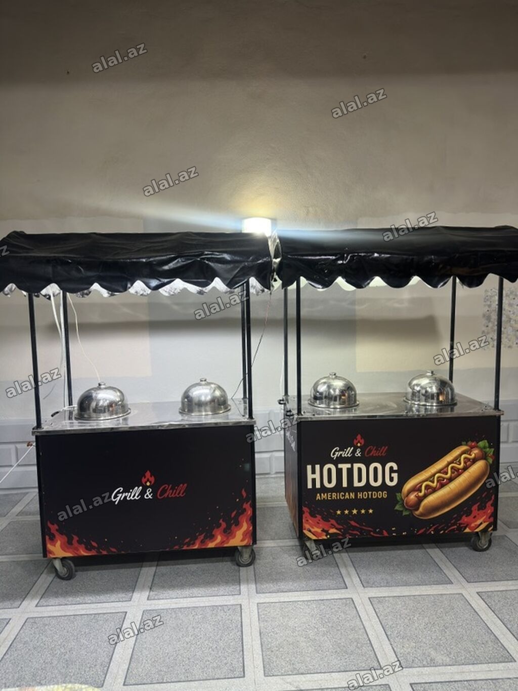 Mobil satış arabası - Təkərlı, daşınması rahat konstruksiya - Üst