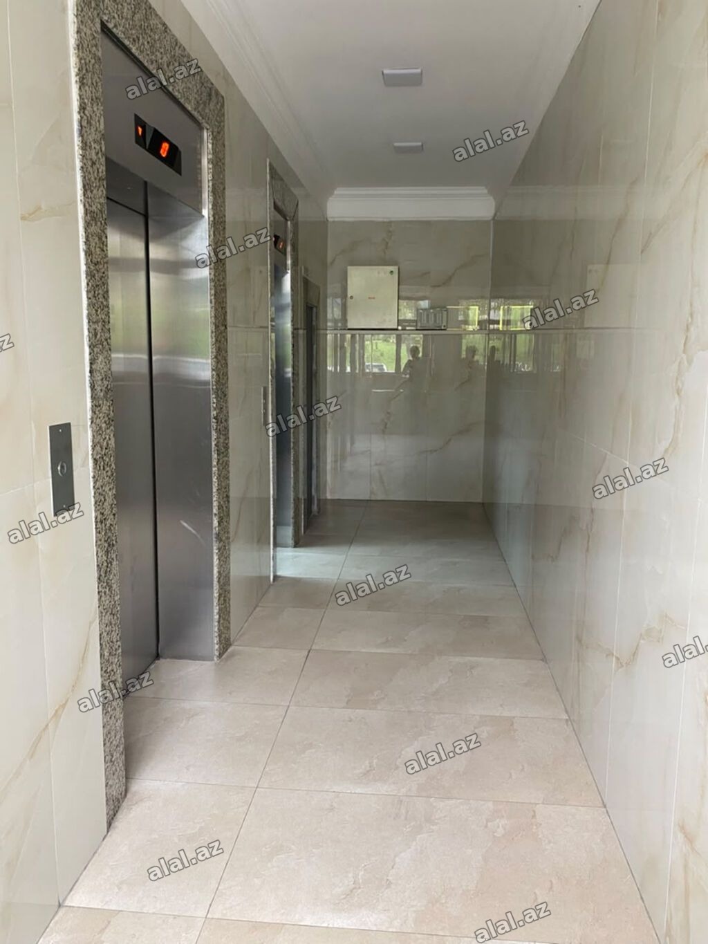 3 otaqlı, Yeni tikili, 145 kv. m