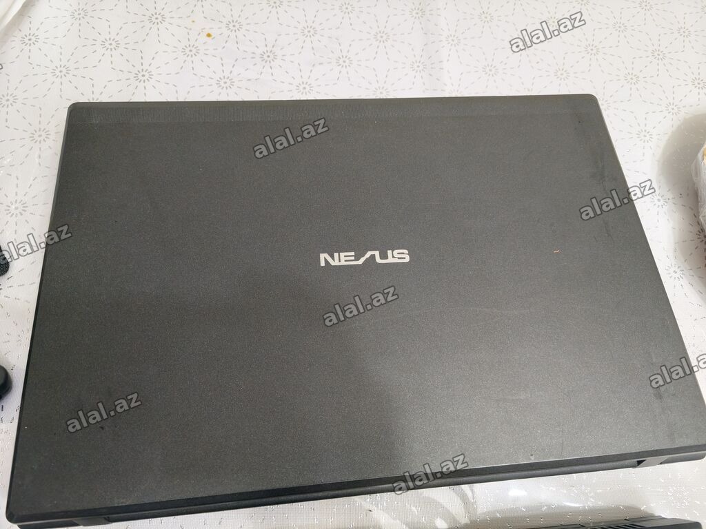 NEXUS Sensus V4400 noutbuk - Model: Sensus V4400 (etiketdə