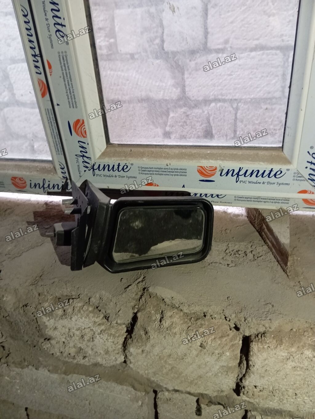 C klass sağ güzgü qırıq heçnəyi yoxdu real alıcı narahat etsin 7/24