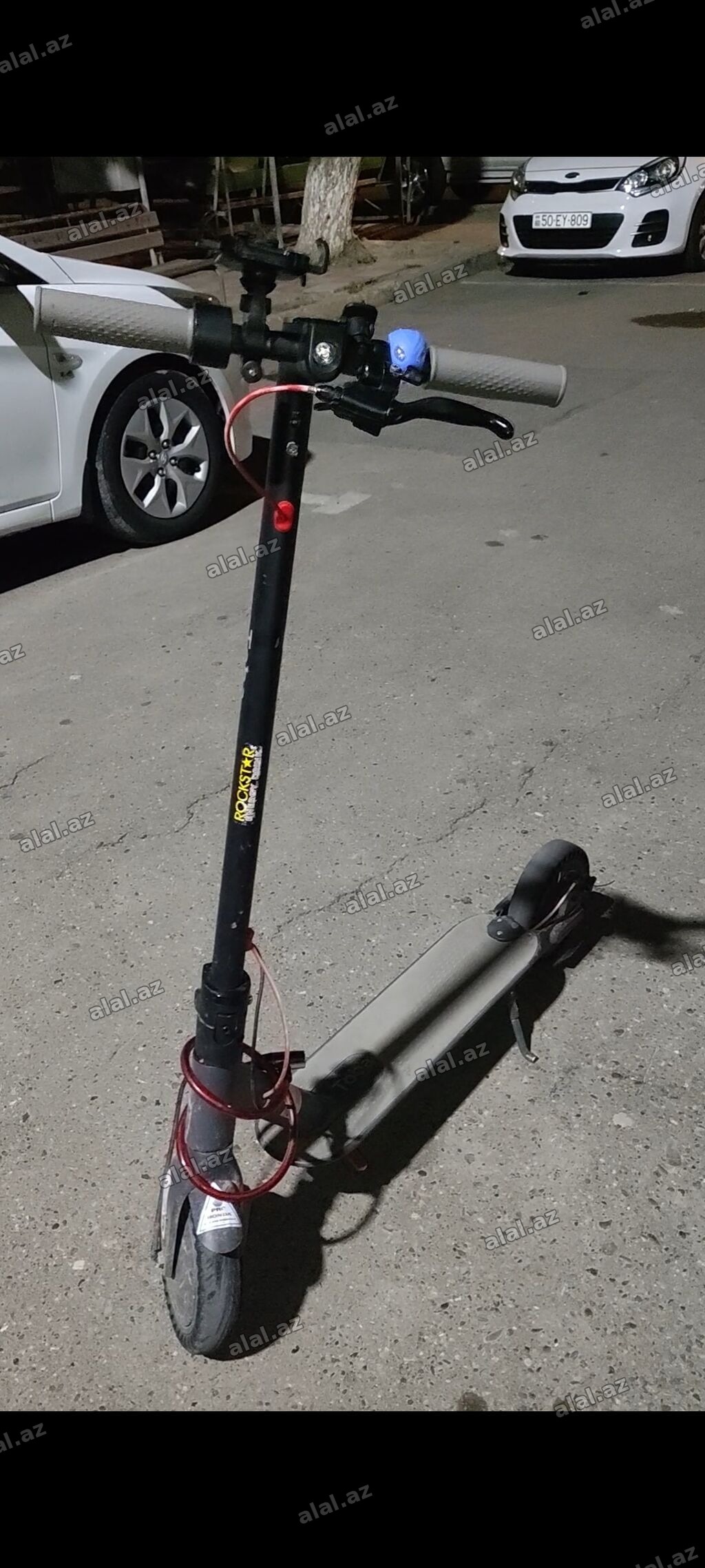 İşlənmiş Elektrik samokat ≤ 5", ≤ 250 Vt, 26 - 35 km/s, Ödənişli çatdırılma