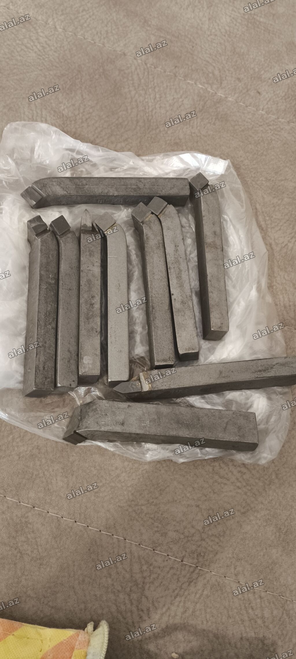 Torna kəsici bıçaqları dəsti - Material: yüksək möhkəmlikli polad