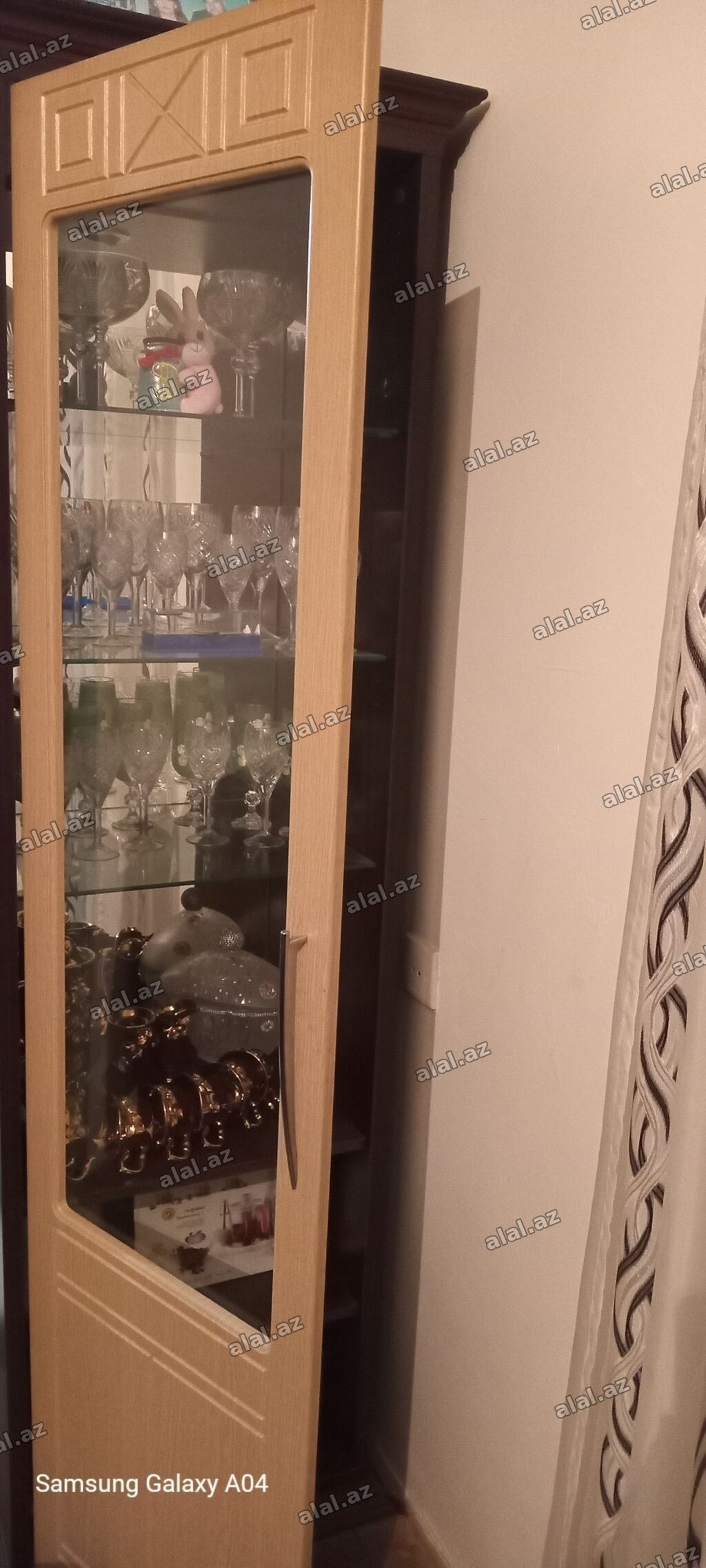 Yeni, Servant, Kredit yoxdur
